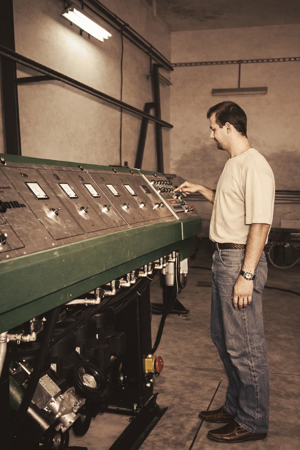 pioneers in the glass industry — Kacheria family archive